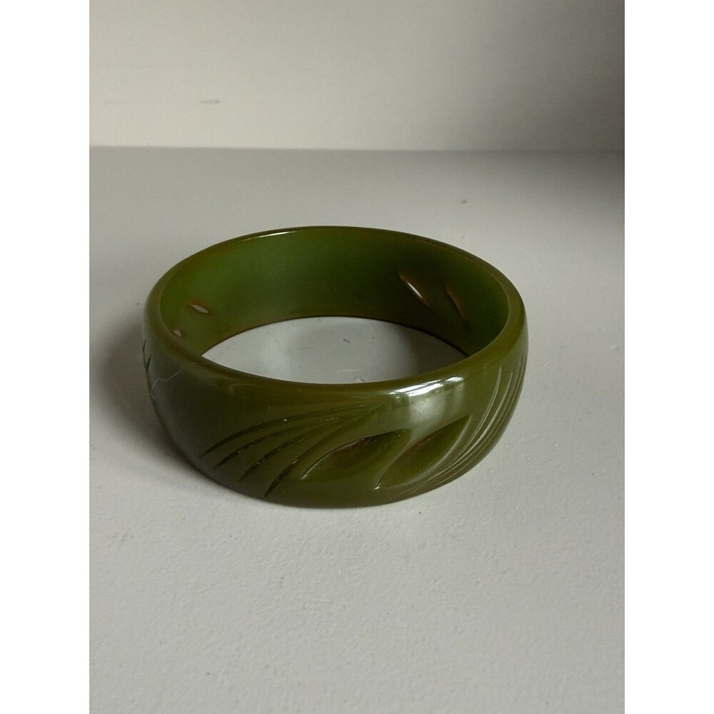 VTG Pierced GREEN BAKELITE BANGLE Bracelet
